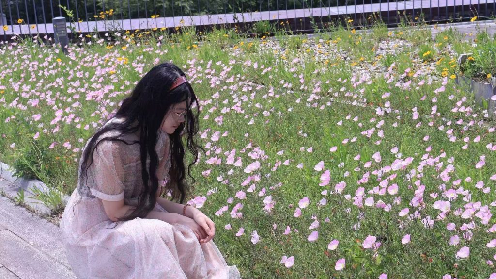 With literature as her vessel, she journeyed from XJTLU to Oxfords top-ranked English literature program.